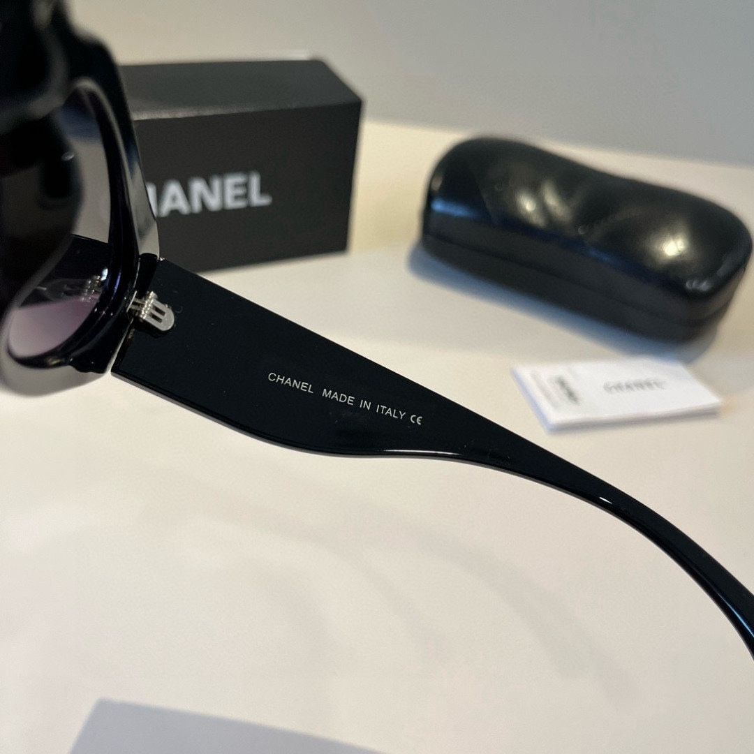 Chanel round frame sunglasses