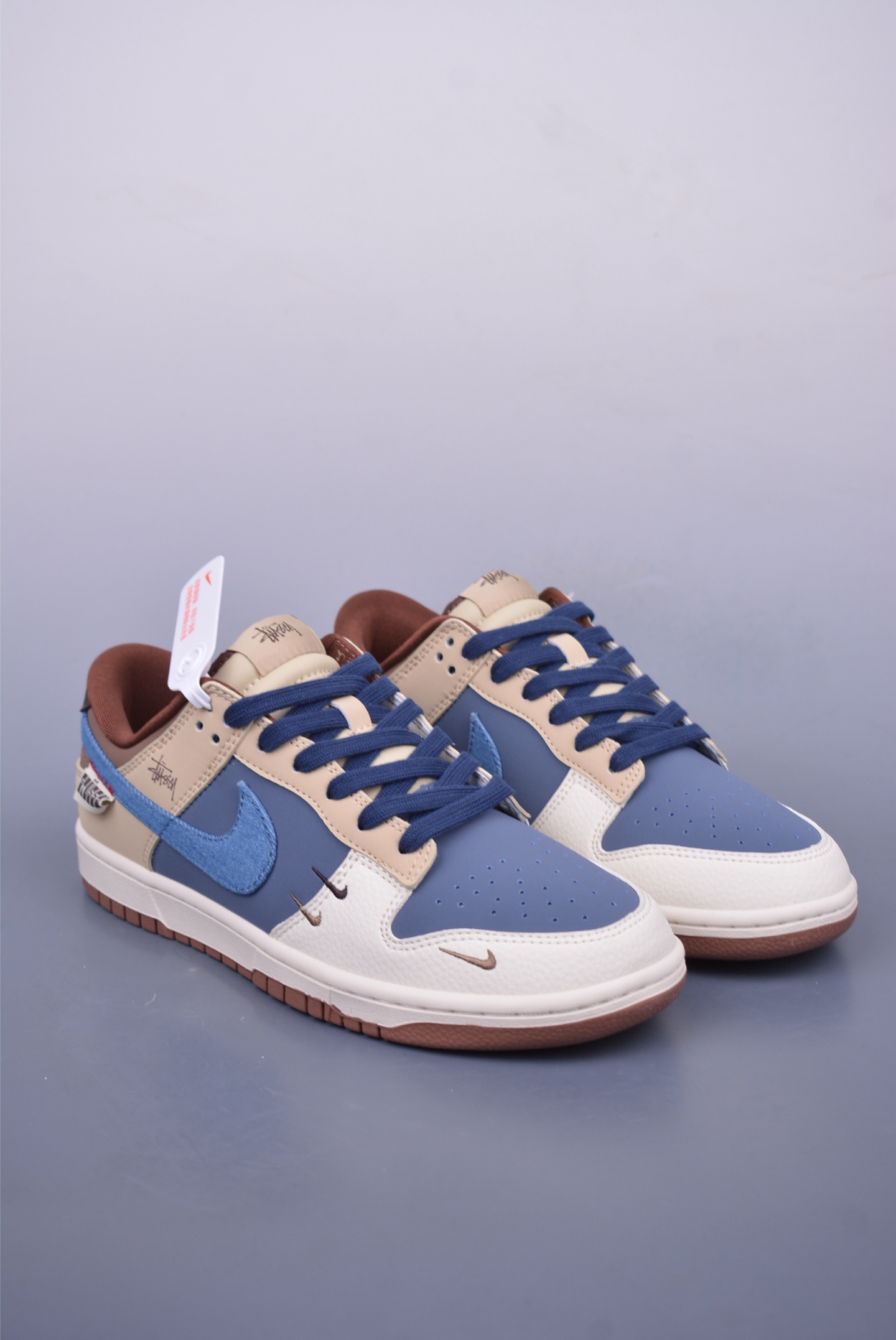 Stussy x Nike SB Dunk Low sneakers Blue Grey XD1588-209