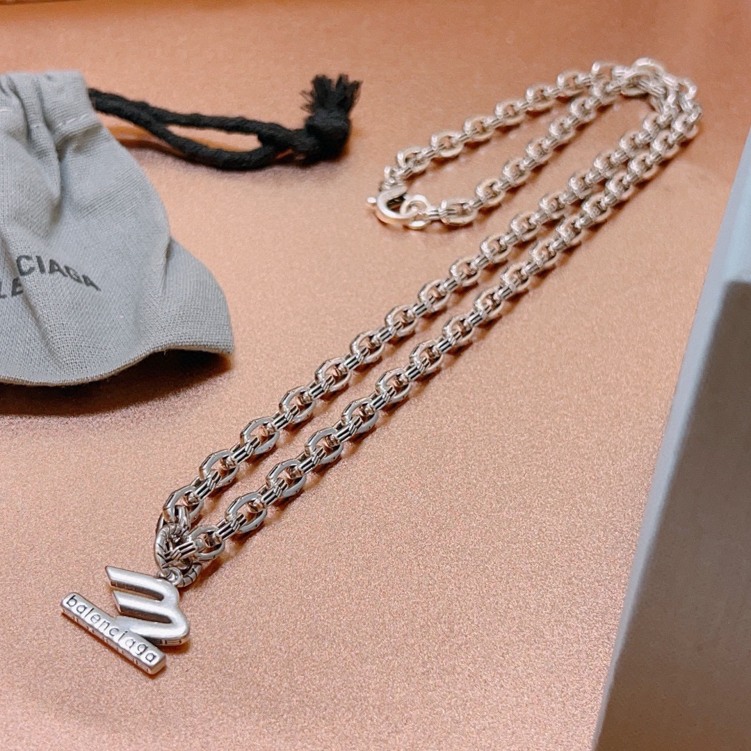 Balenciaga Letter E Chain Necklace