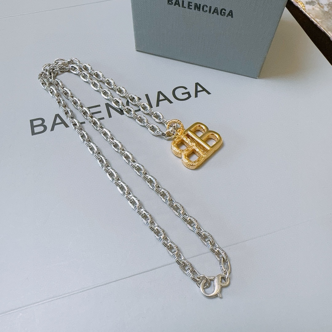 Balenciaga BB chain necklace