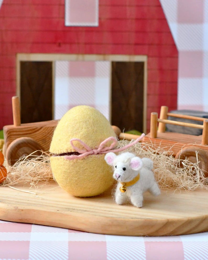 🐣Surprise Easter Egg from Wool Felt