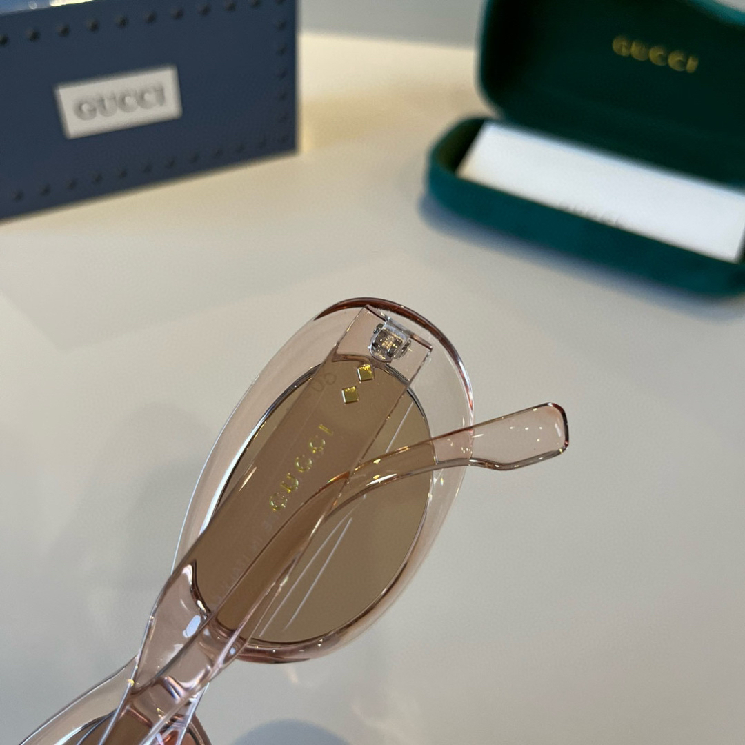 Gucci Round Frame Sunglasses