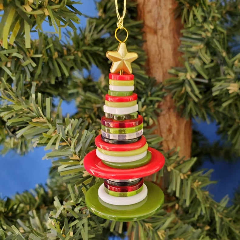 Buttons Galore  Assorted Christmas Buttons for Sewing & Crafts，Unique Christmas Gift