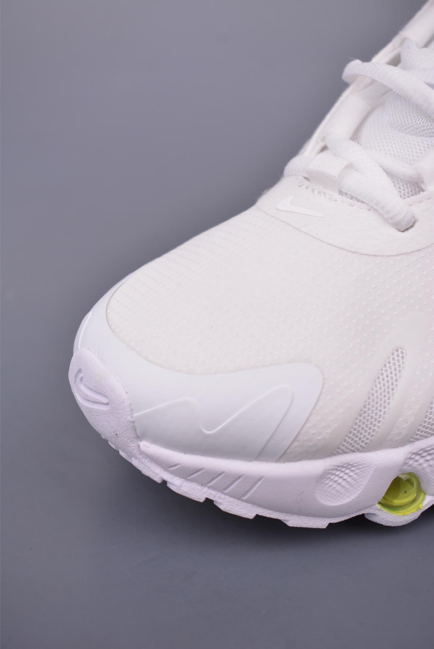 Nike Air Max DN8 running shoes White Green FQ7860-038