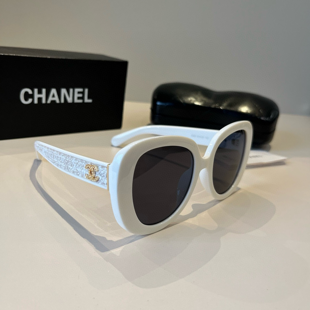 Chanel round frame sunglasses