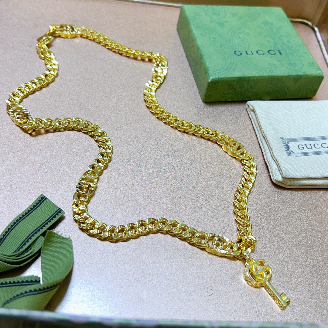 Gucci Anger Forest GG Flat Chain Key Necklace