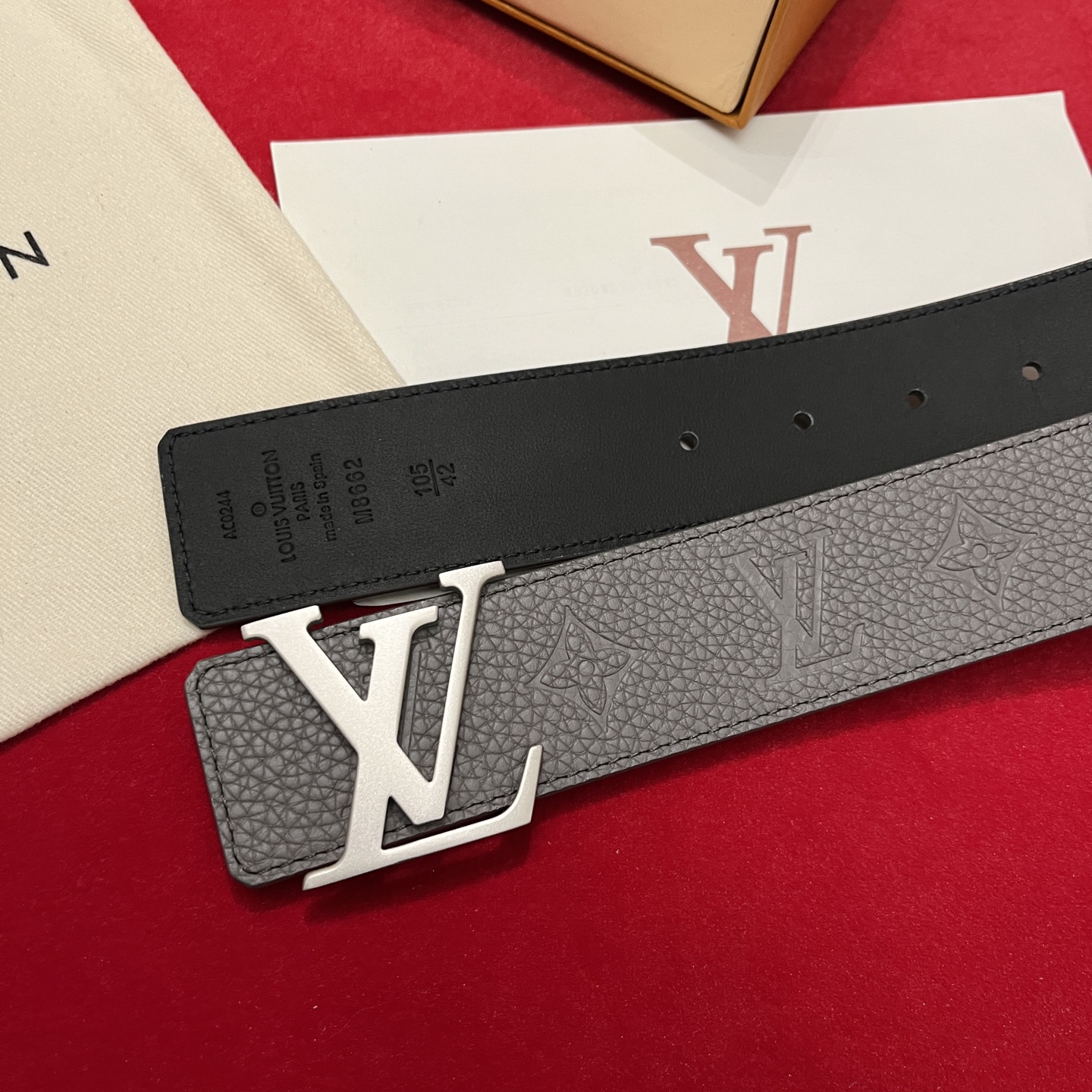 Louis Vuitton Litchi Embossed Cowhide Men's Belt, 4CM Width