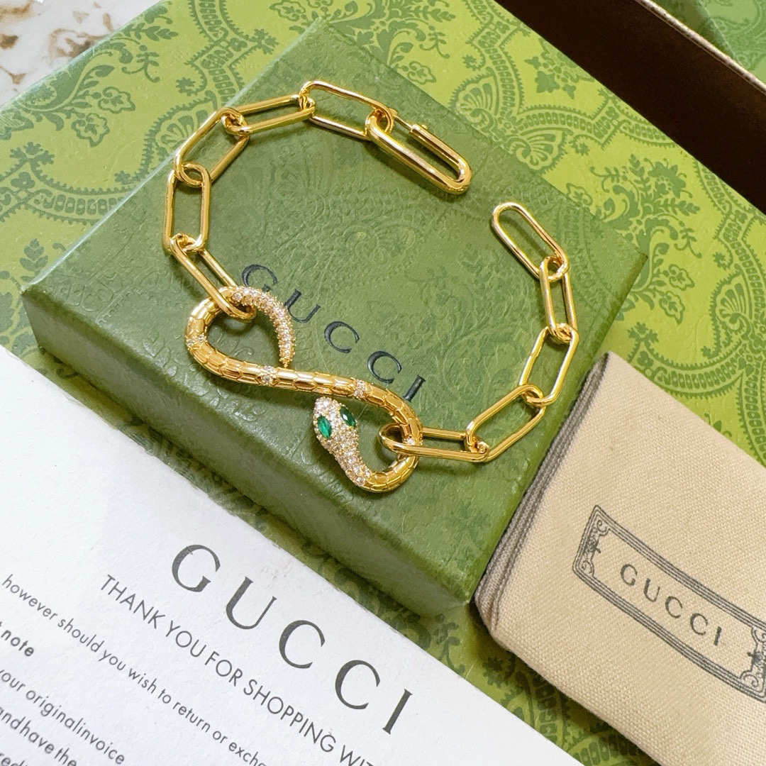 Gucci Diamond Snake Bracelet