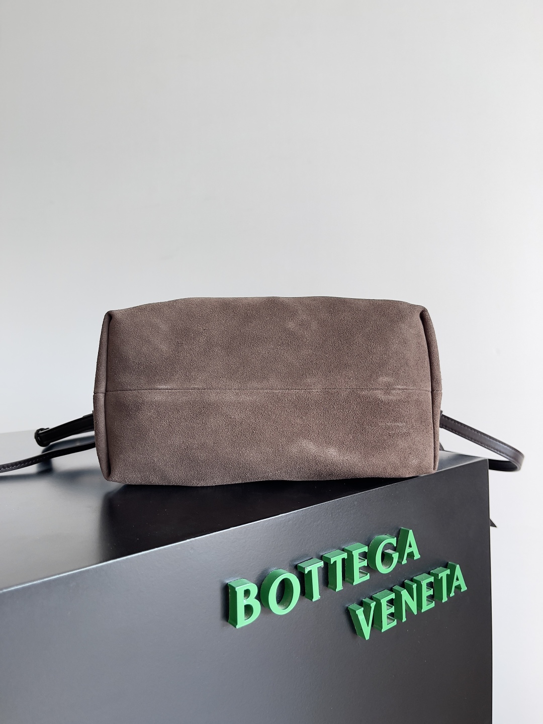 BOTTEGA VENETA 2025 PINACOTECA Small Bag 819004