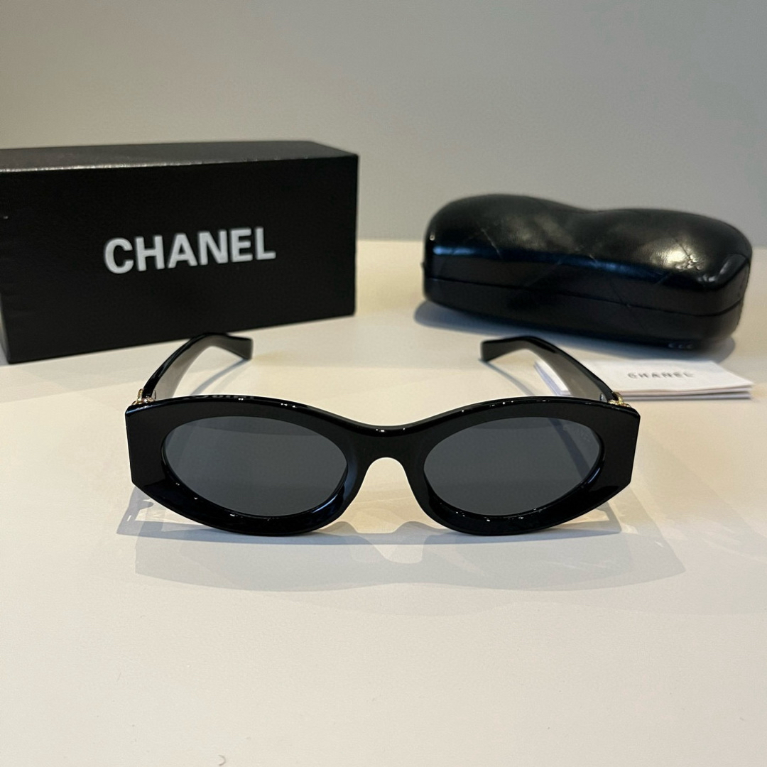 Chanel round frame sunglasses