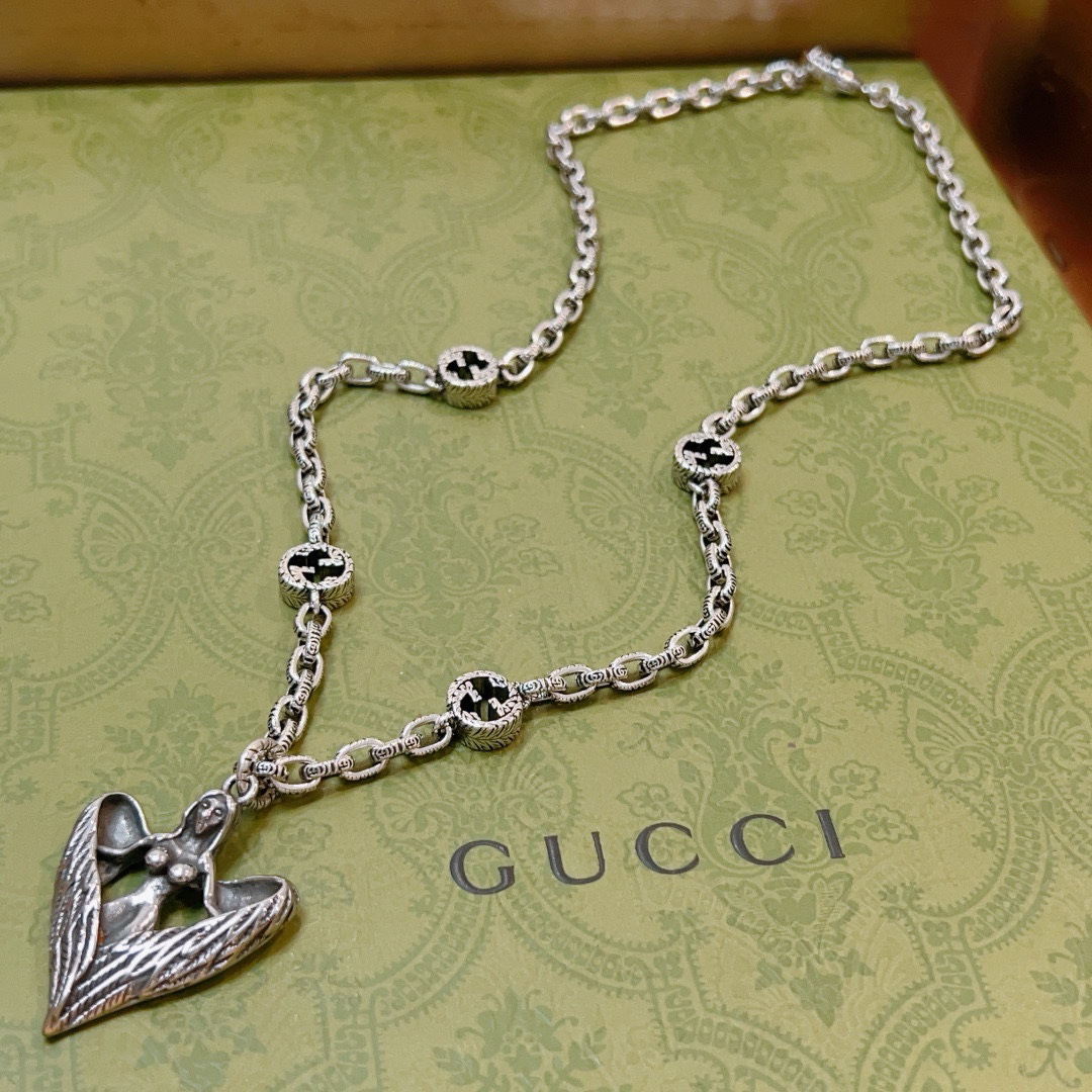 Gucci Anger Forest series new double G angel retro necklace