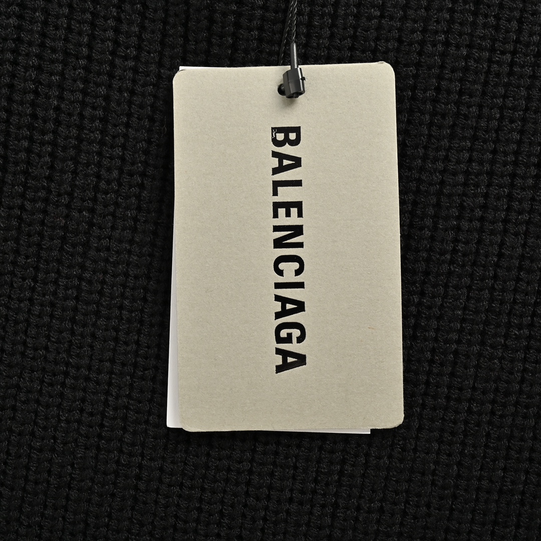 Balenciaga 24Fw sleeve badge knitted crew neck sweater