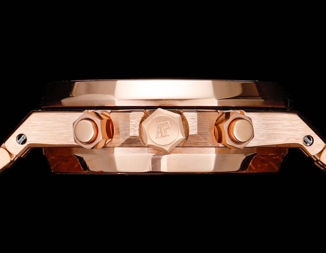 Audemars piguet Royal Oak series 26715BC.ZZ.1356BC.01