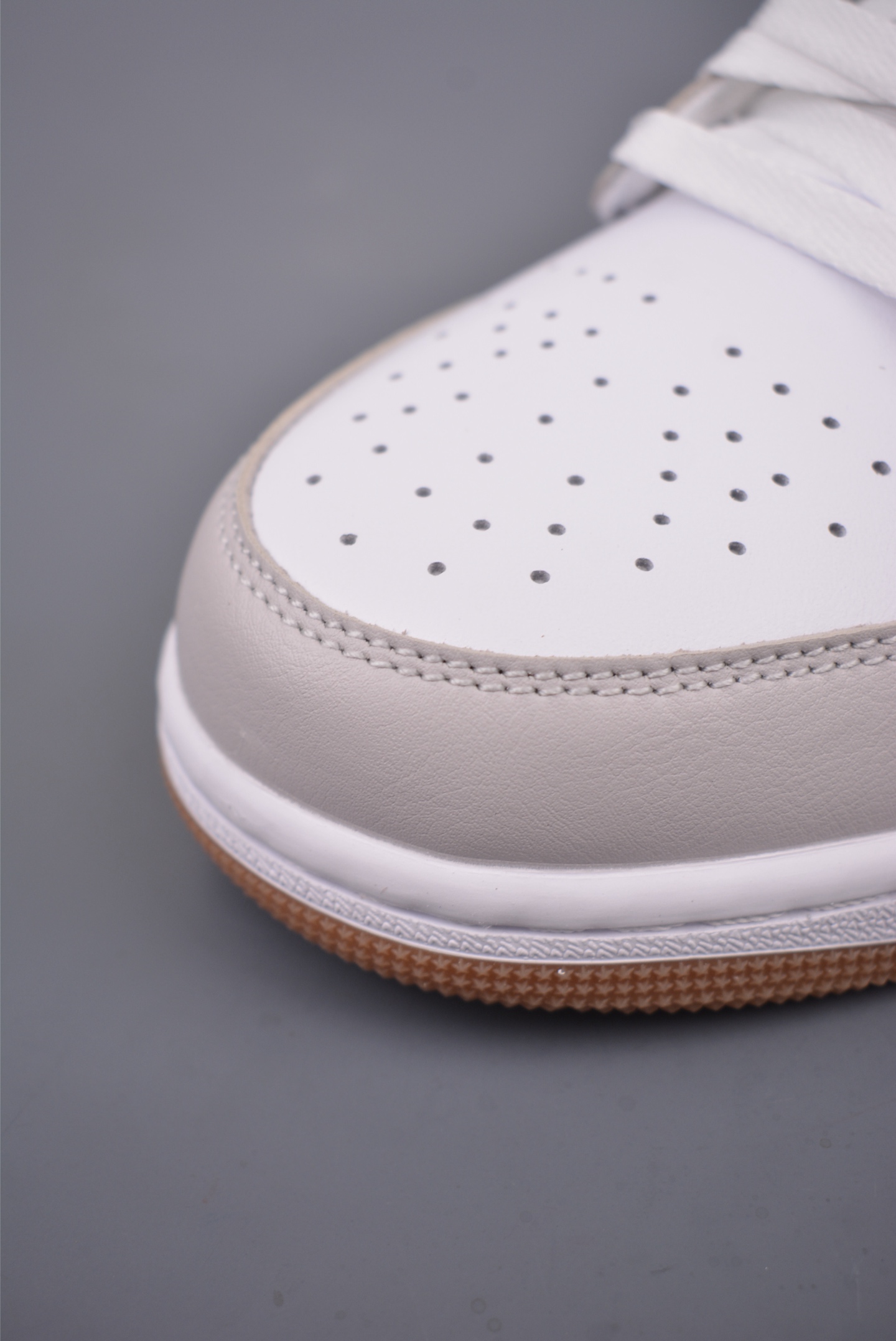 Nike Wmns Air Jordan 1 Low GS White Gray Blue 553558-146