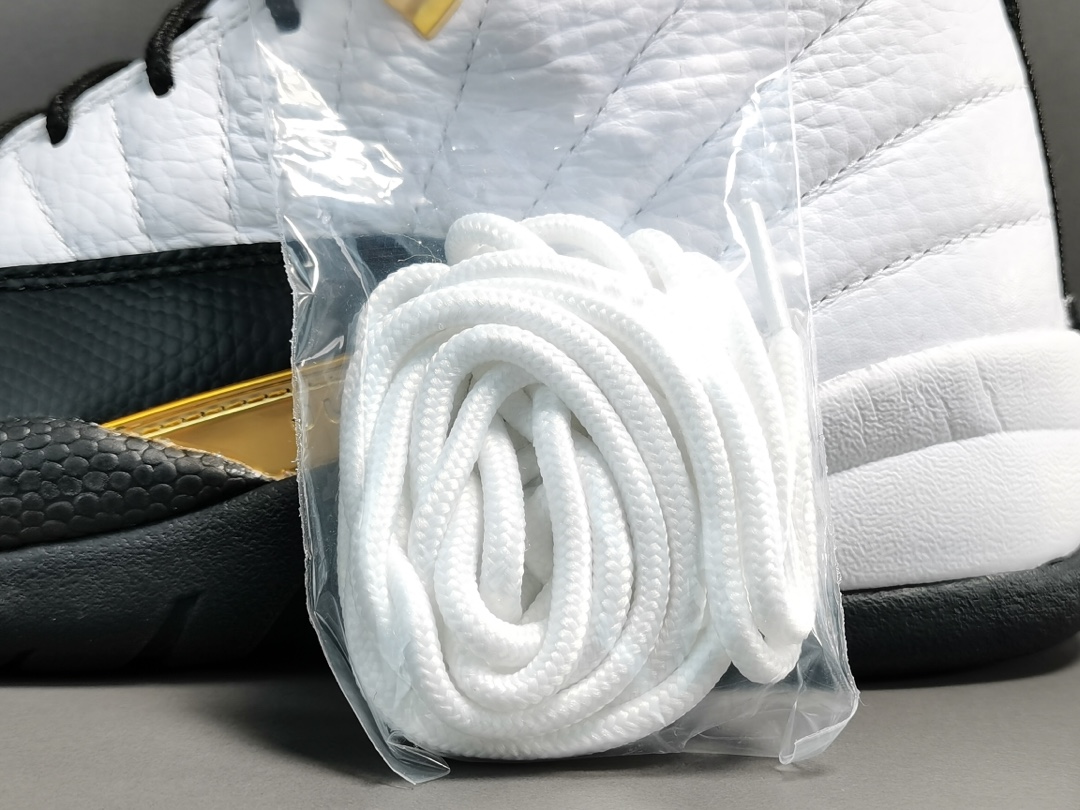 Nike Air Jordan 12 RetroRoyalty CT8013-170