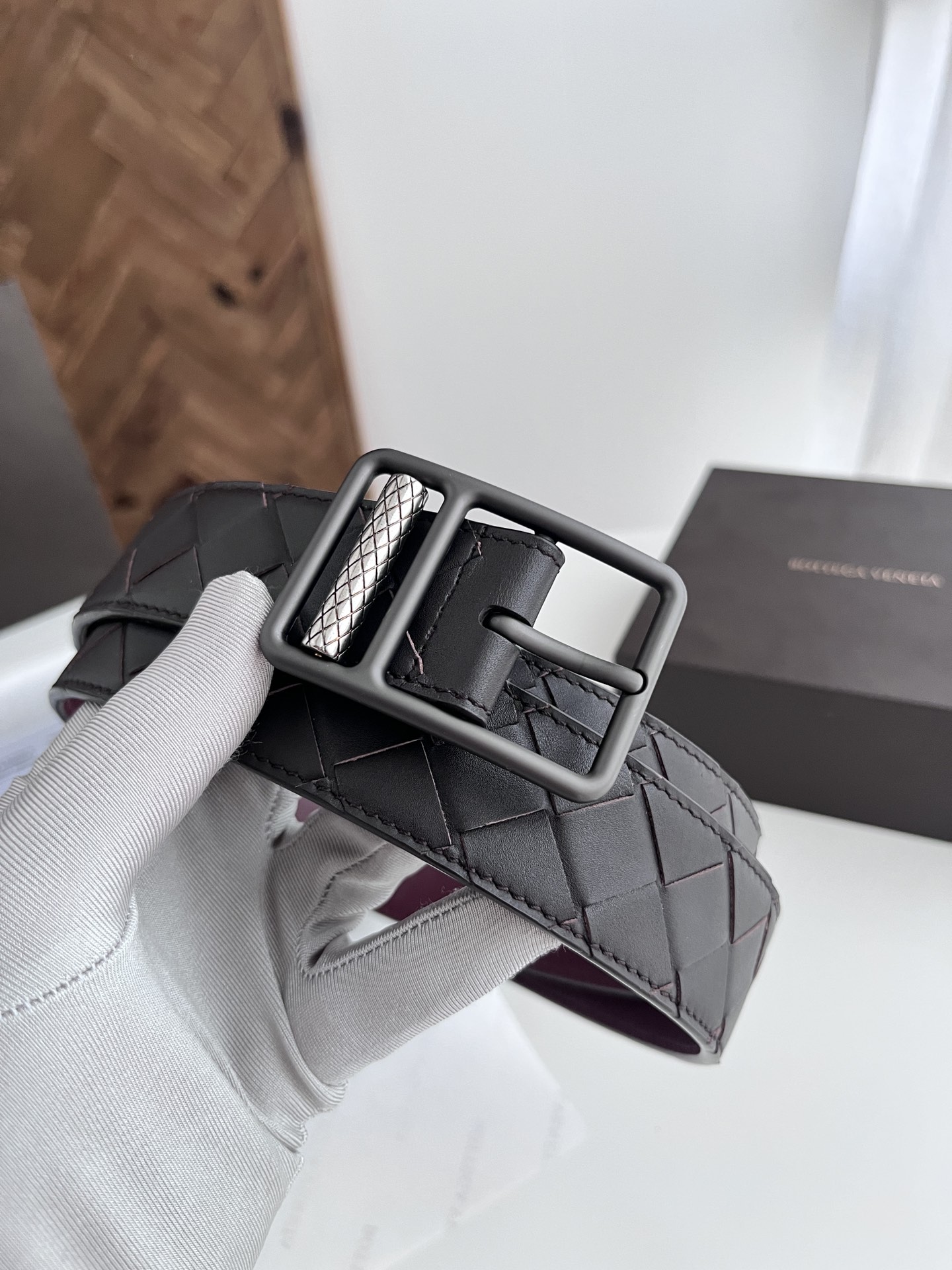 Bottega Veneta woven leather belt with rotating pin buckle, 3.5cm wide