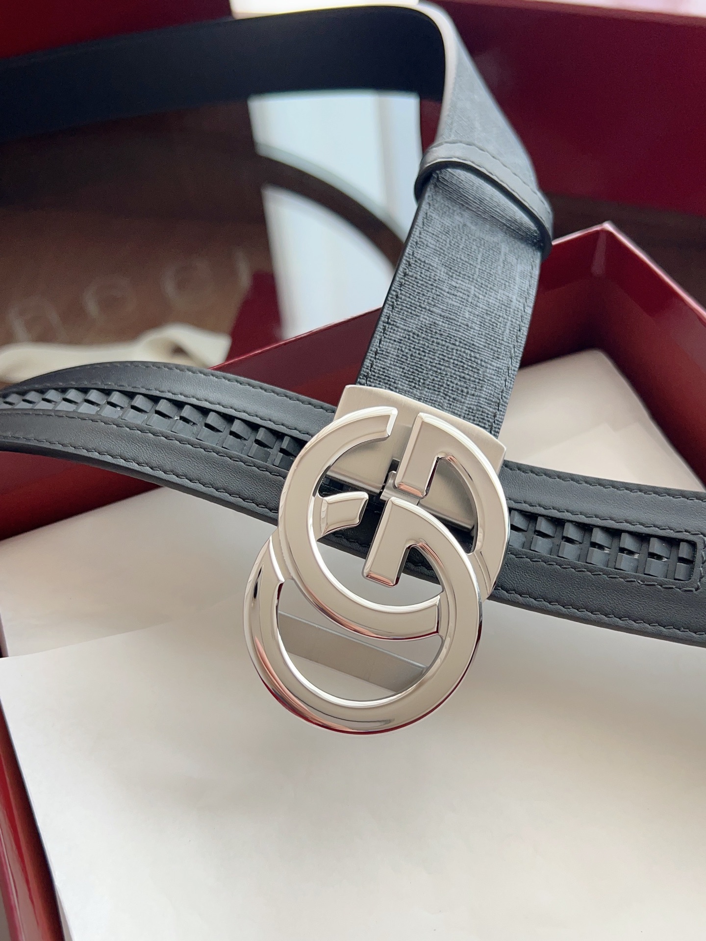 Gucci automatic smooth buckle leather belt width 3.5CM