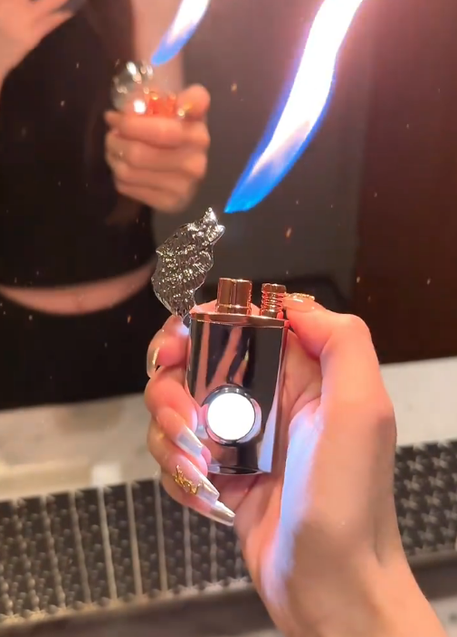 Wolf Glowing Soft Fire Straight Jet Flame Lighter