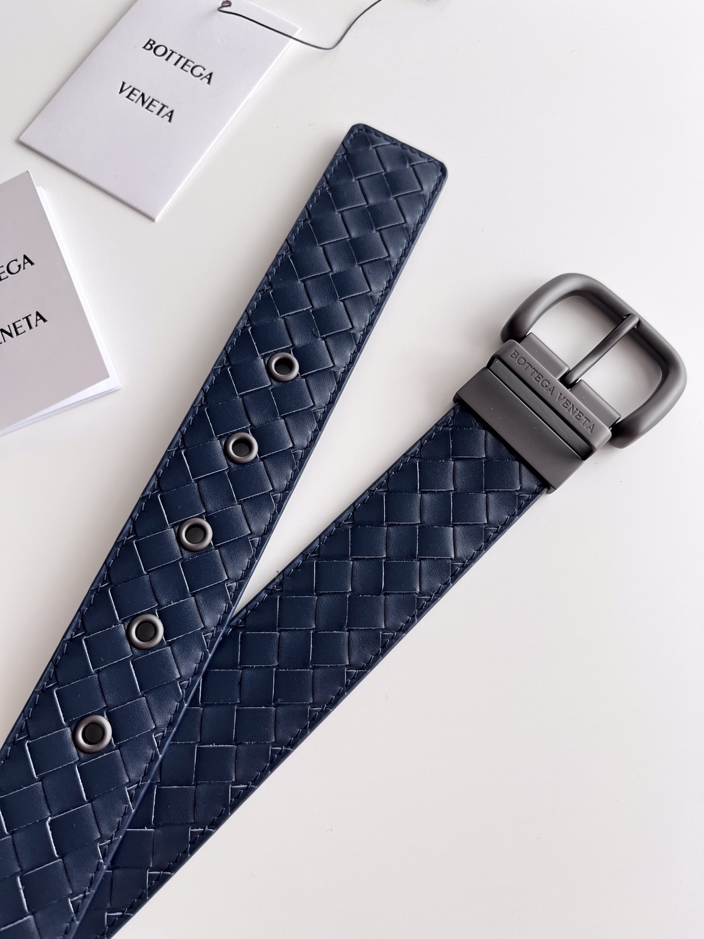 Bottega Veneta frosted pin buckle woven cowhide double-sided belt 4.0cm wide