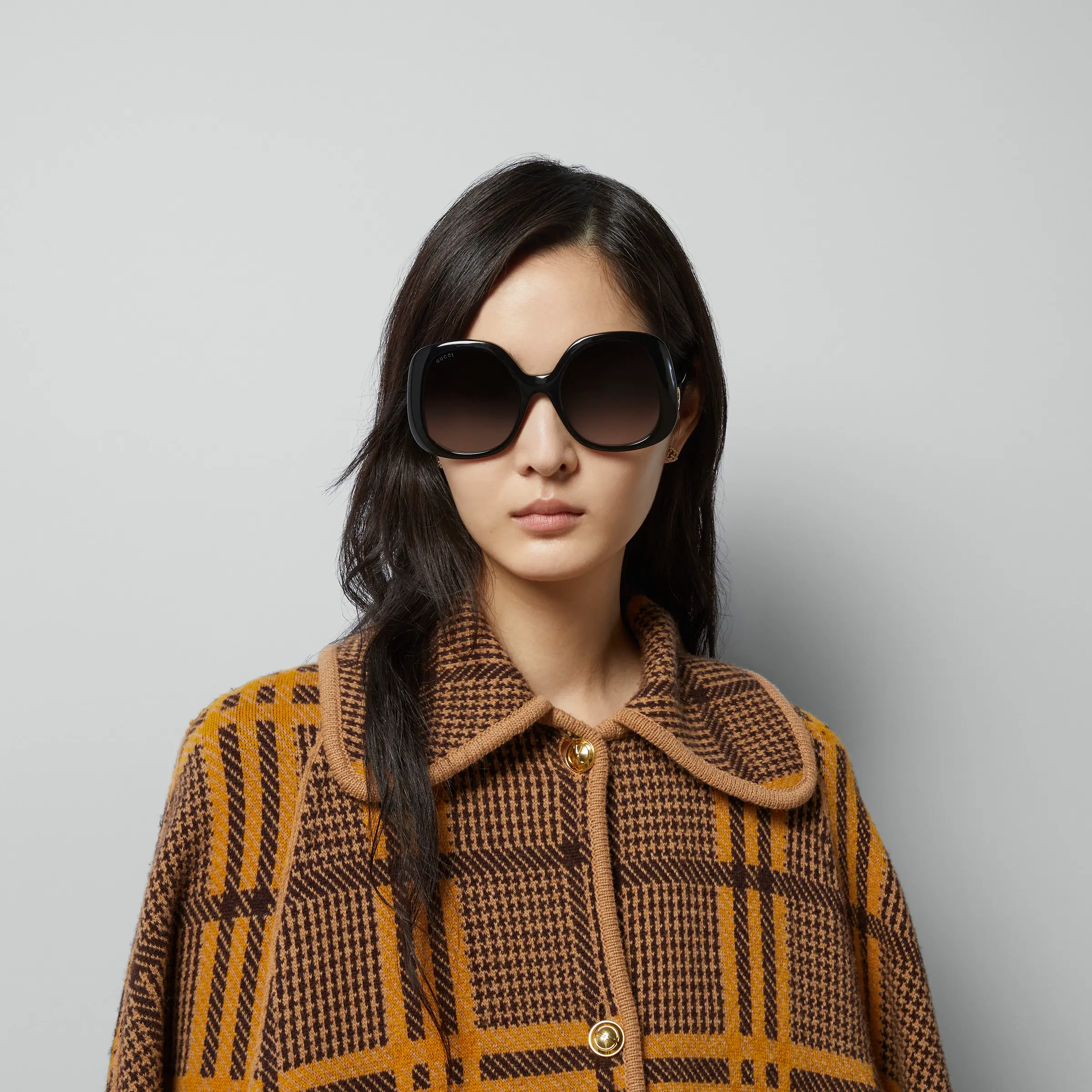Gucci oval frame sunglasses