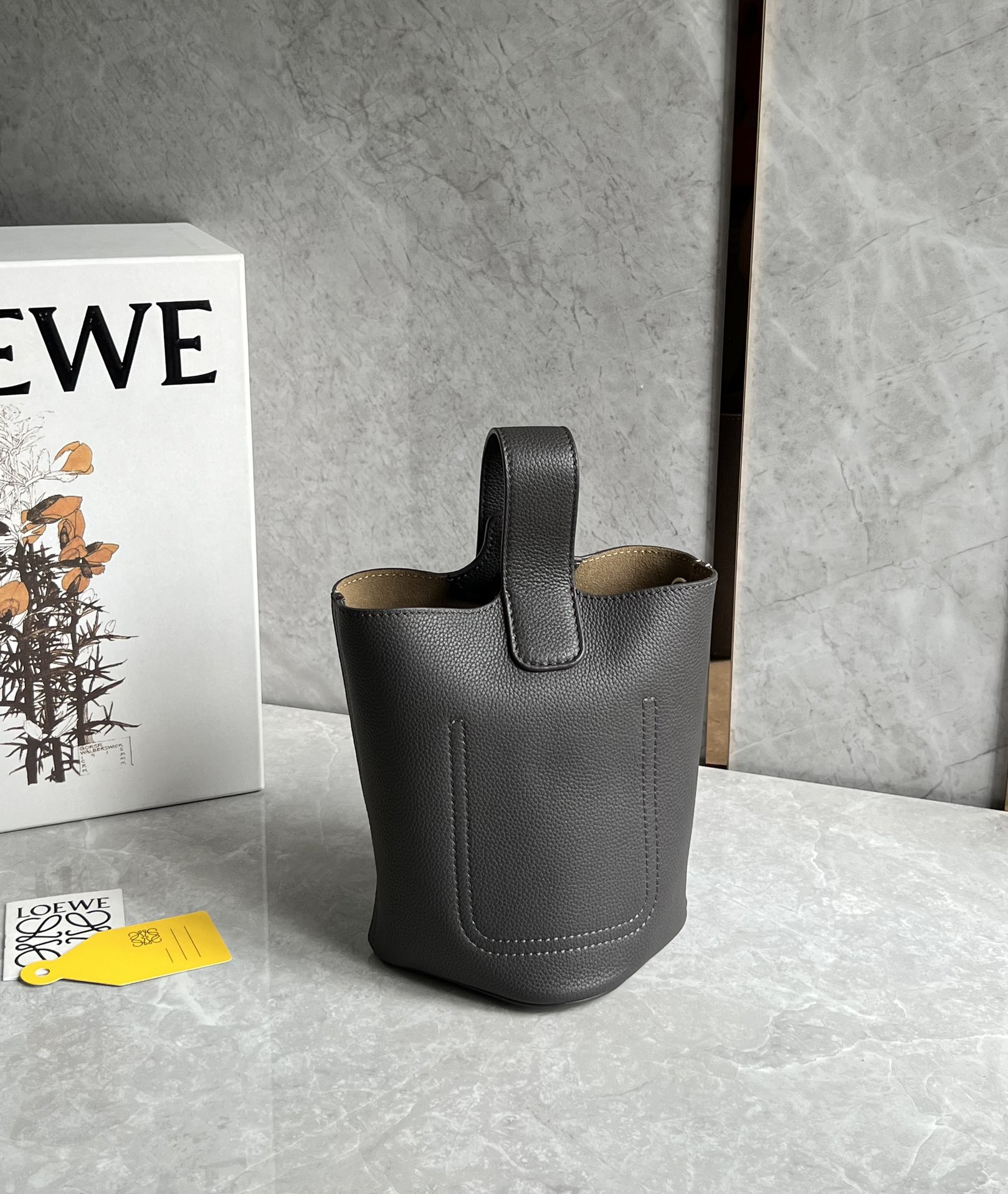 Loewe Pebble mini bucket bag 0705