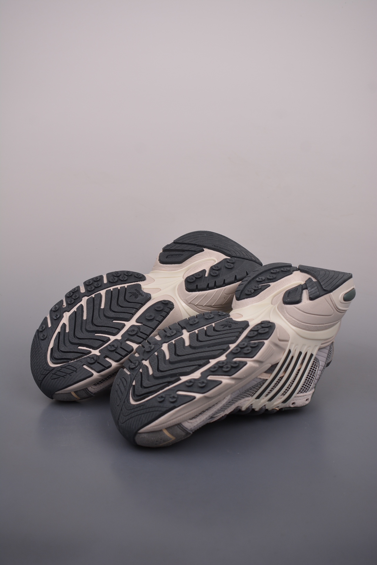 Adidas XLG Runner Deluxe Silver Gray Binding Rope Old Version IE3912