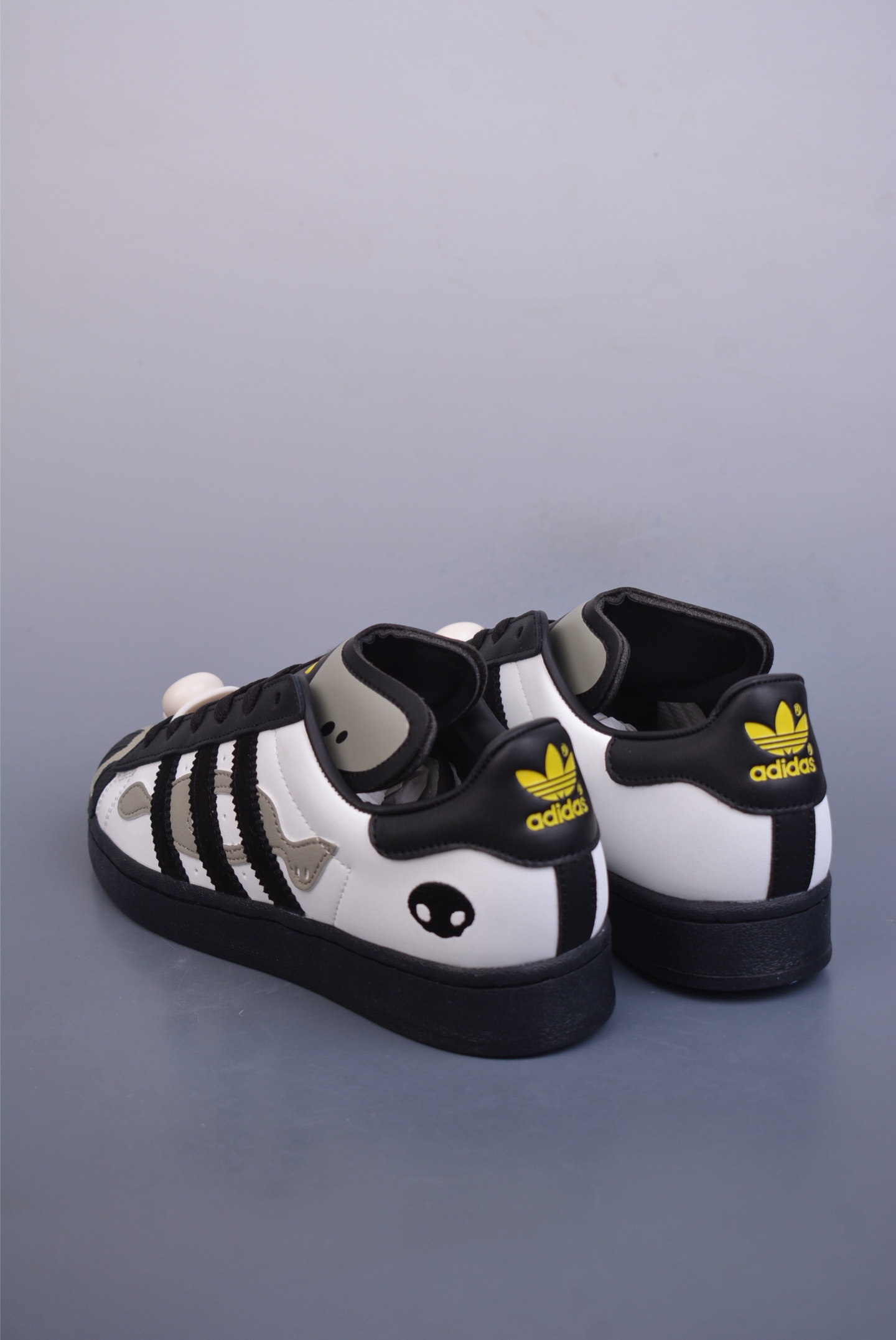 OFFGOD x Adidas Originals Superstar 82 Sneakers Black and White Camouflage Skull JQ8778