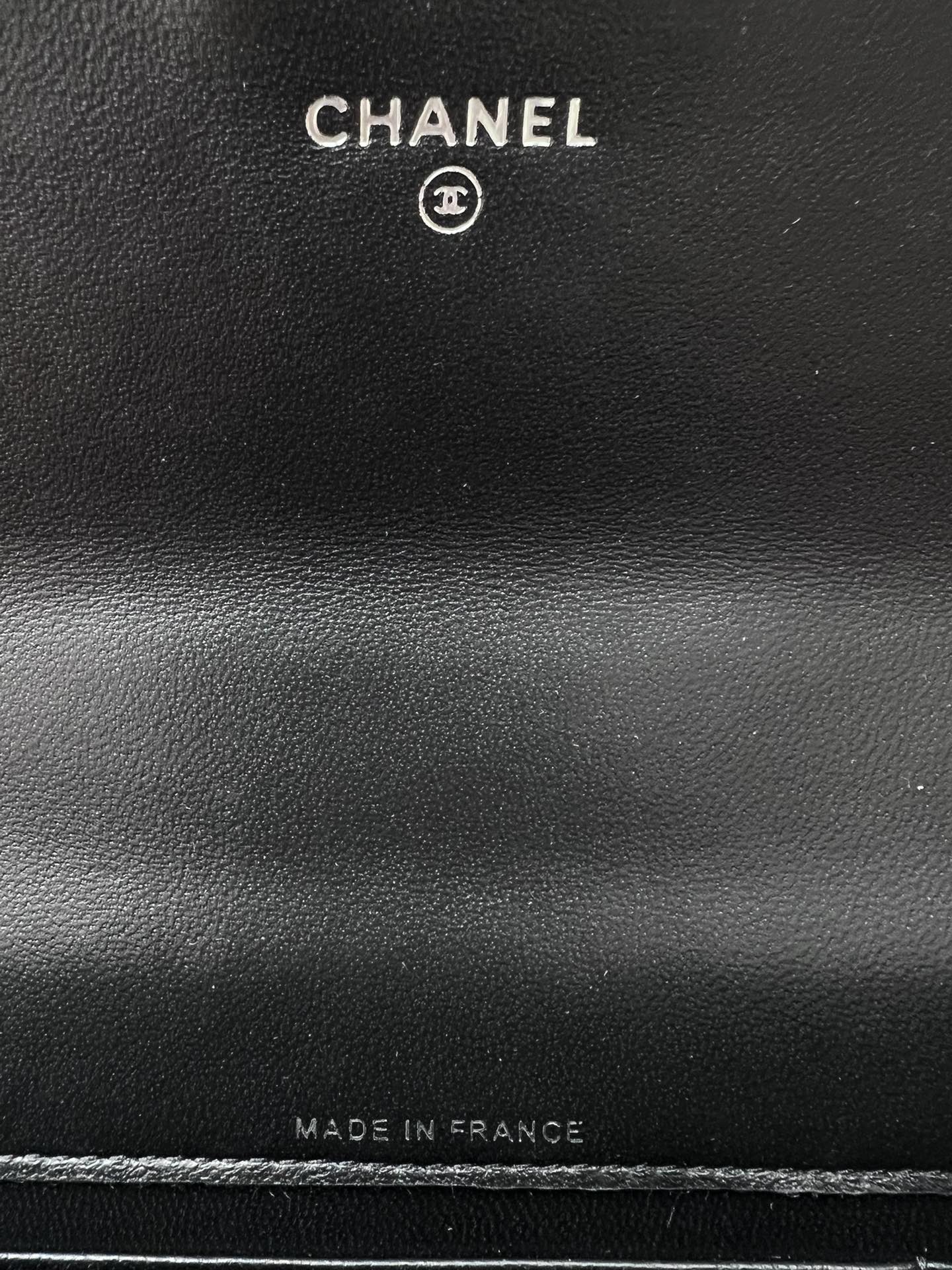 Chanel 24A Tote Box Bag AP3226