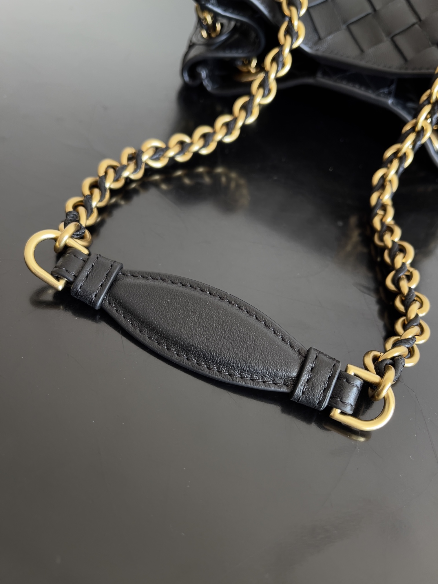 BOTTEGA VENETA New Chain Parachute Bag 817175