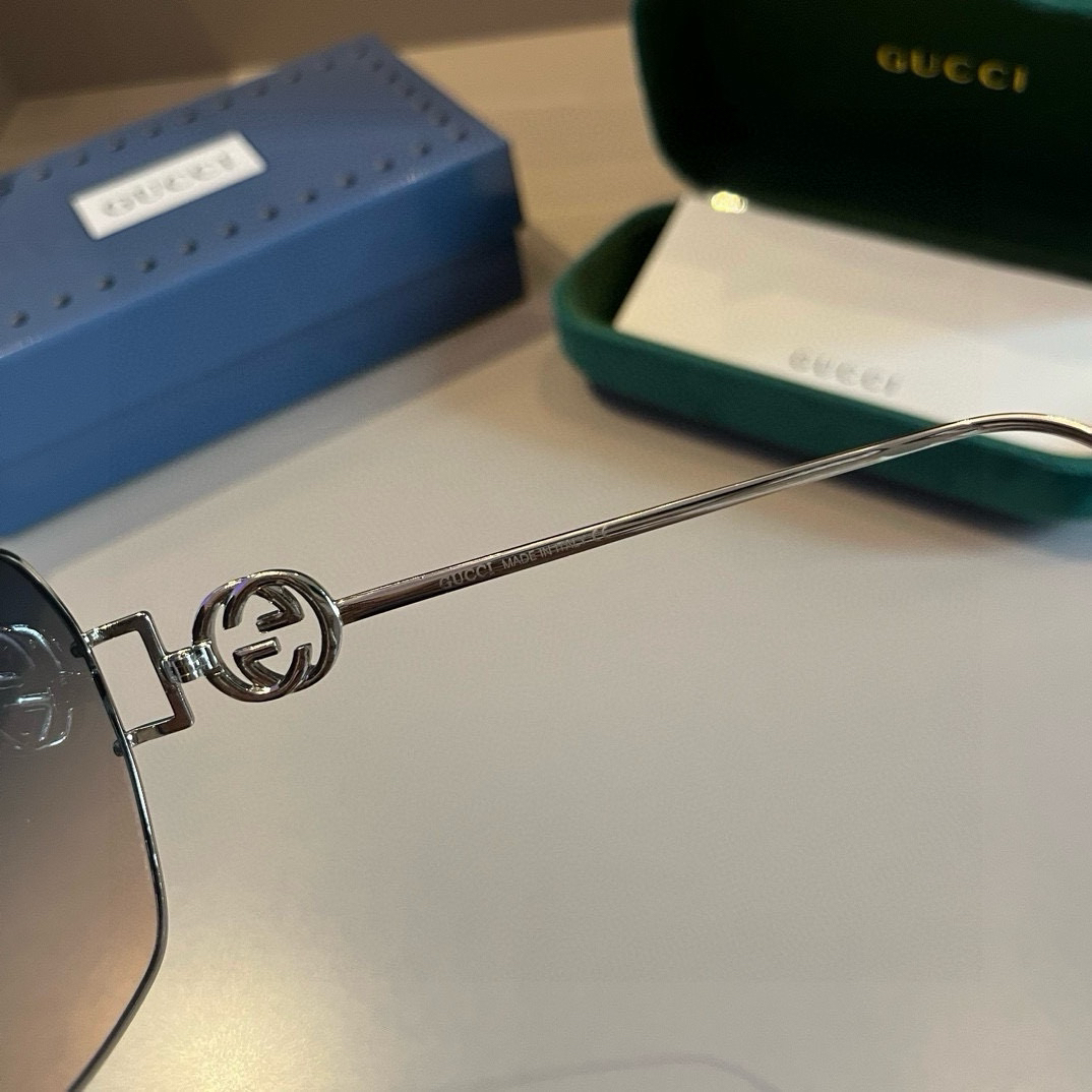 Gucci Square Frame Sunglasses