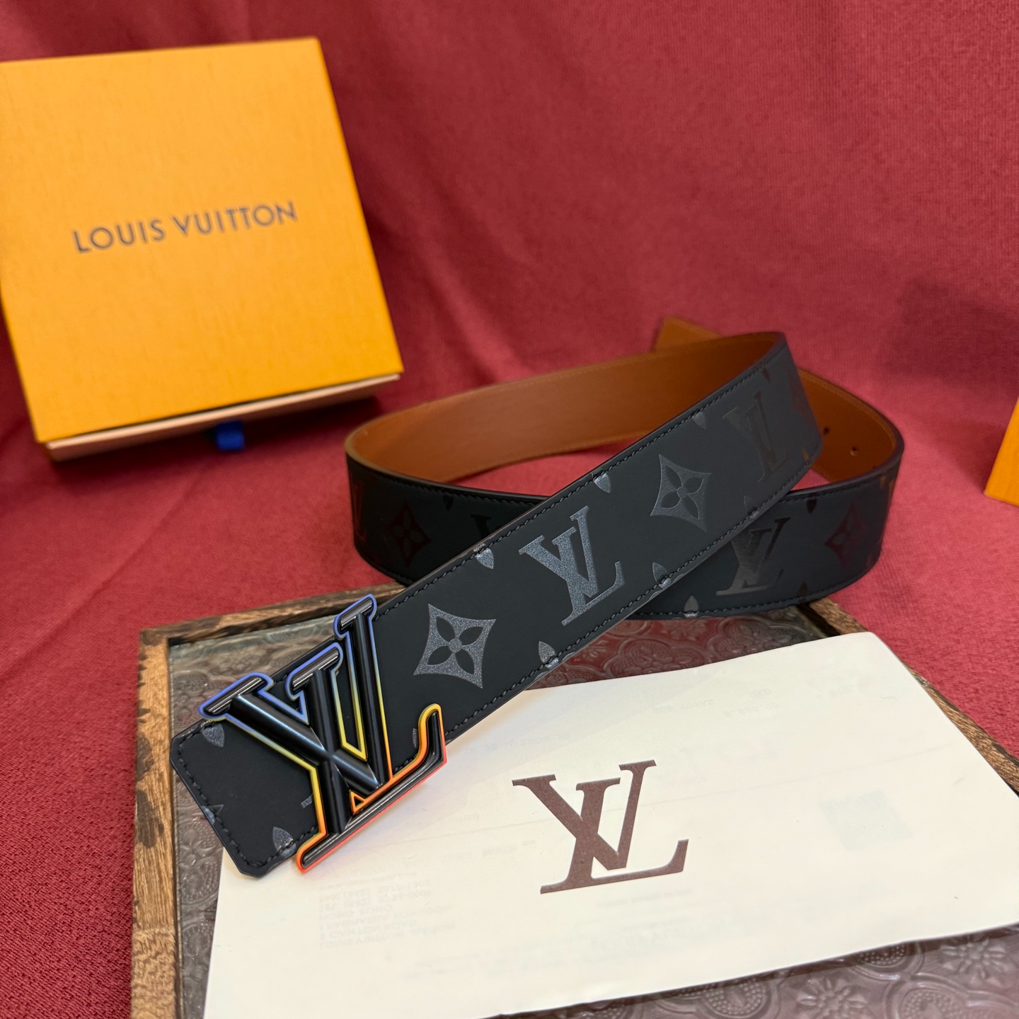 Louis Vuitton Classic Embossed Double-Sided Men's Belt 4CM Width