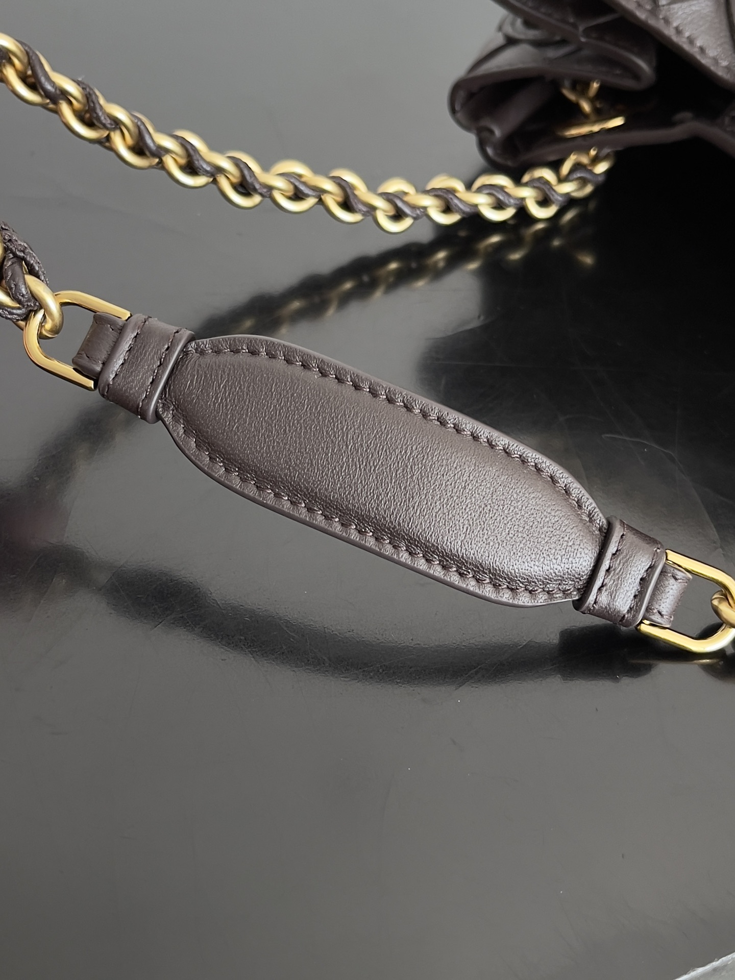 BOTTEGA VENETA New Chain Parachute Bag 817175
