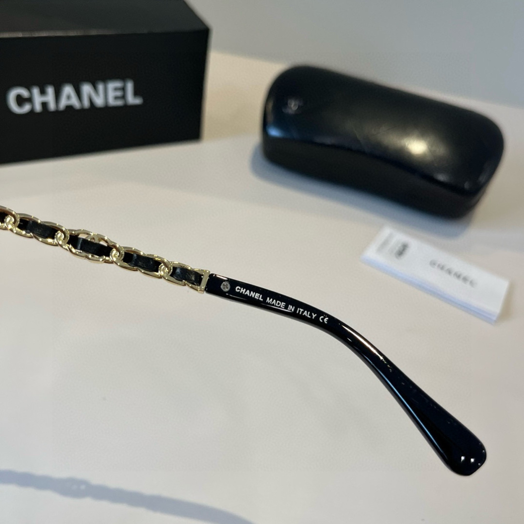 Chanel round frame sunglasses