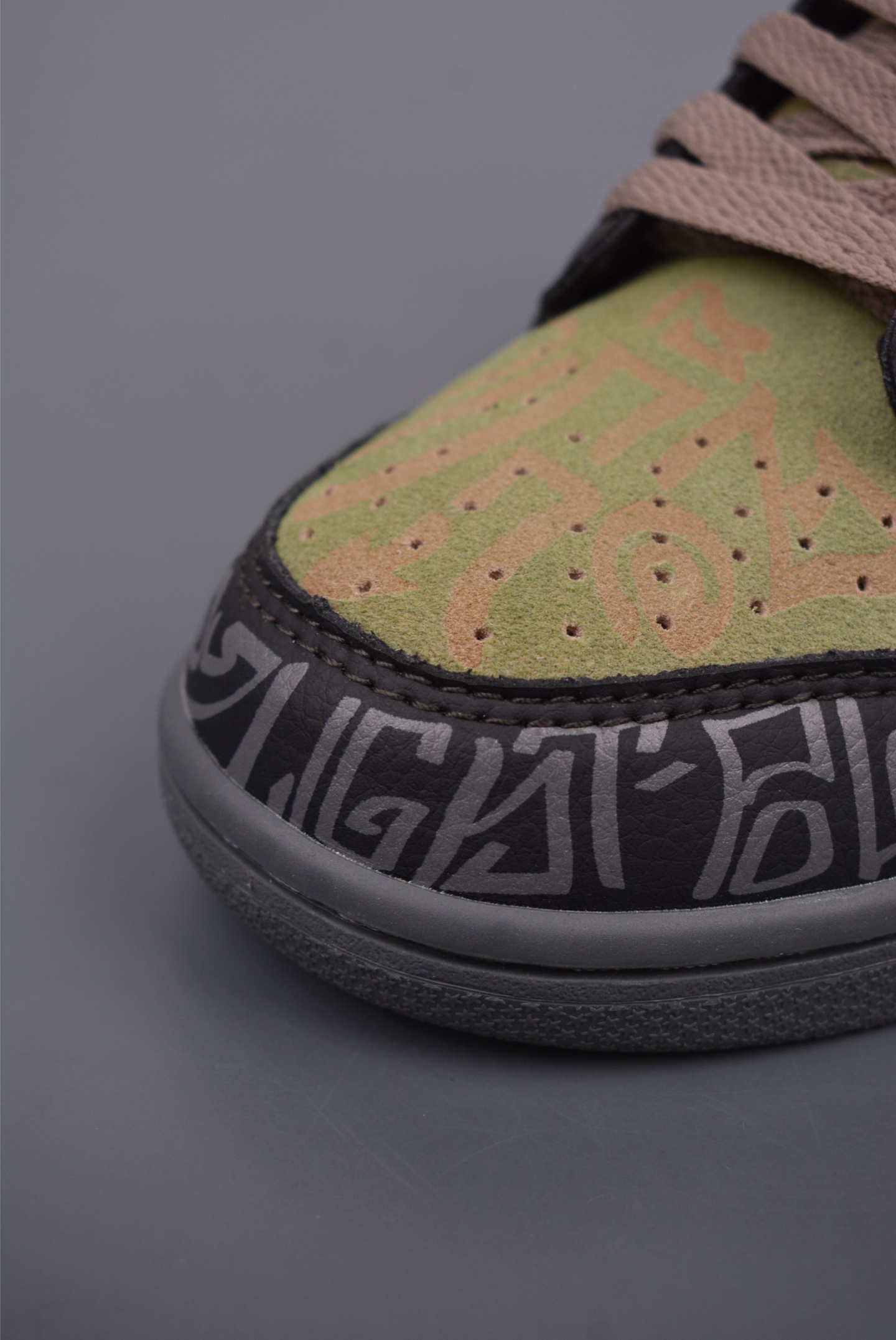 Nike Dunk Premium Low Doernbecher 2013