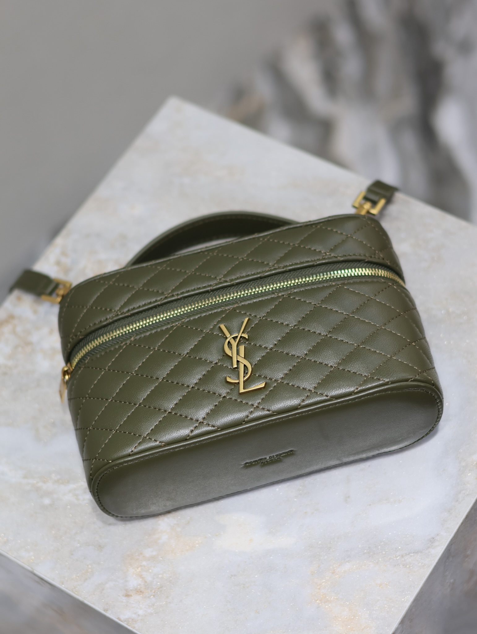 Yves Saint Laurent GABY MINI Box Bag 766731