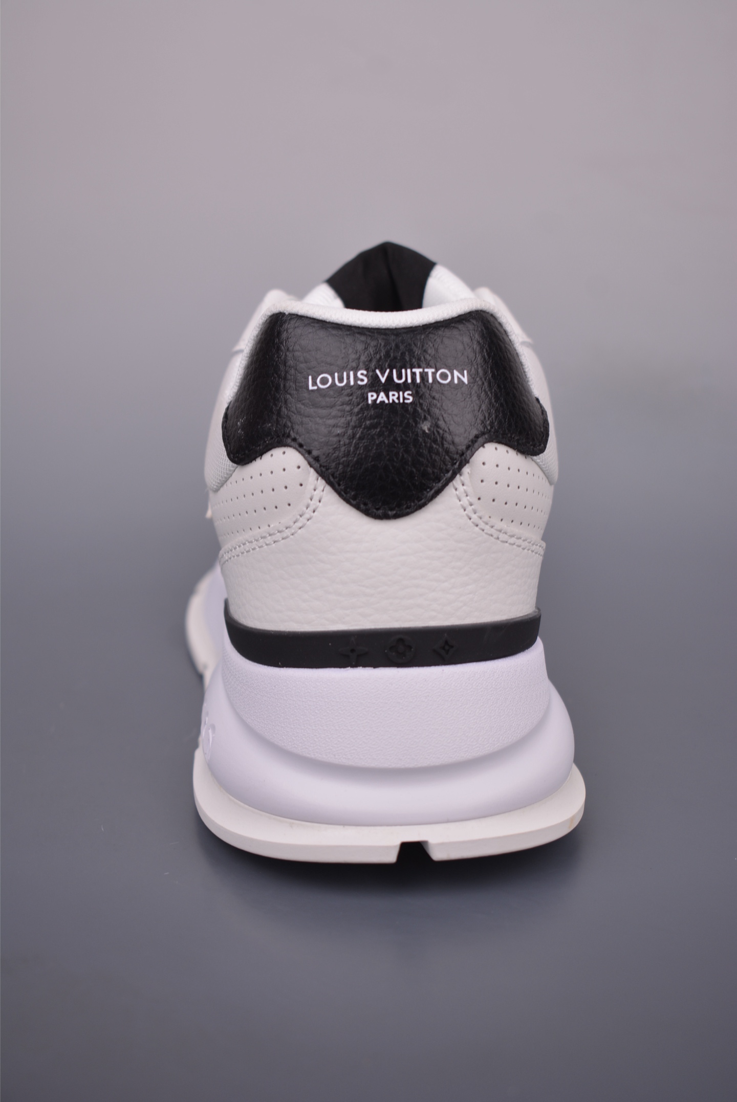 Louis Vuitton LV Classic 