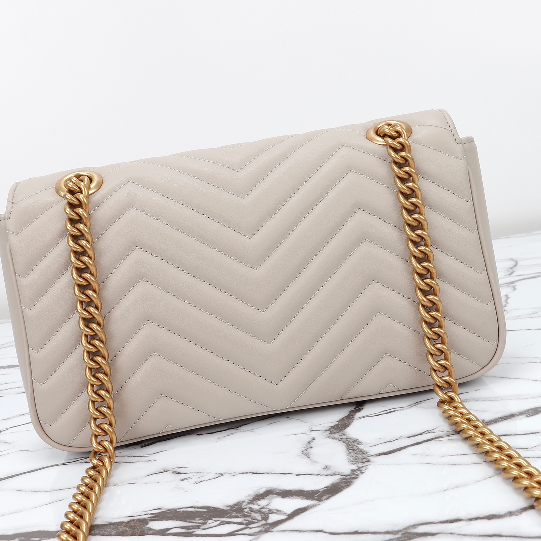 Gucci GG Marmont medium shoulder bag ‎443497 AABZC 1712