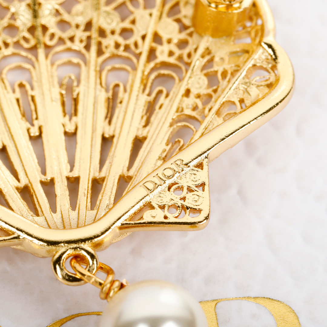 Dior Shell CD Pearl Brooch