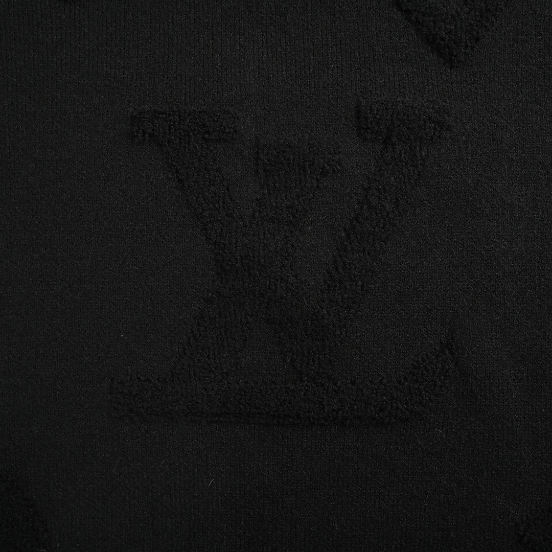 Louis Vuitton 24Fw obscure monogram four-leaf clover large logo intarsia sweater