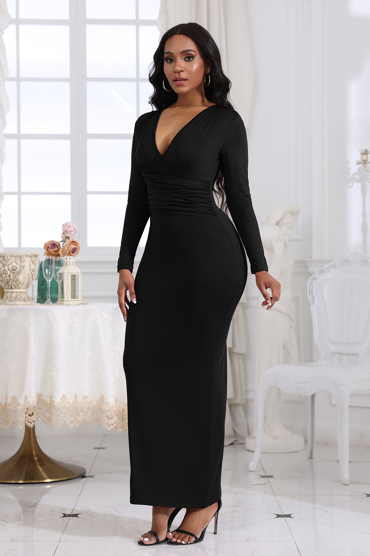 Black Fashionable sexy v-neck slim pleats solid color long sleeves dress