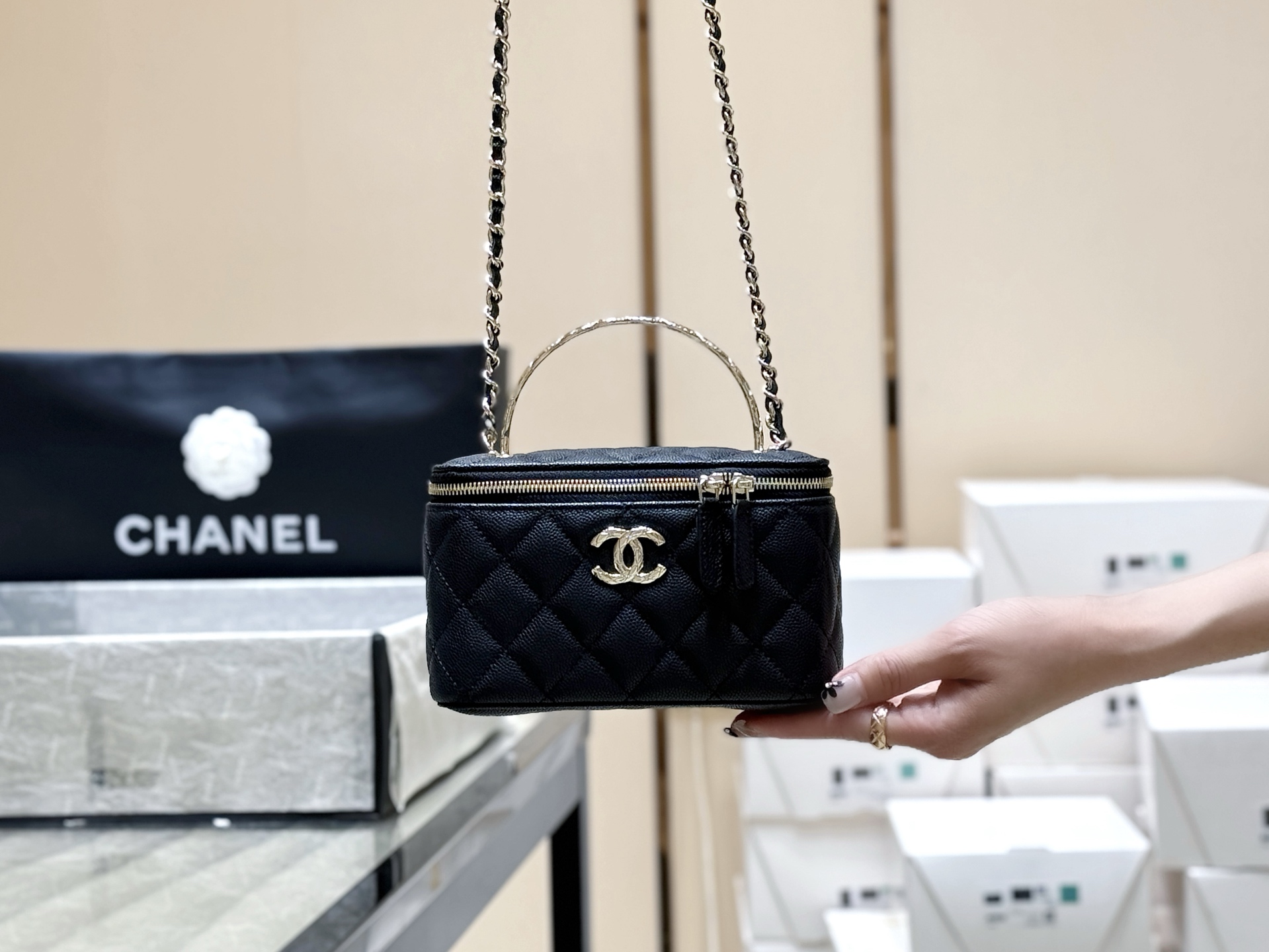 Chanel 25S Spring/Summer Series coco crush handle long box AP4590 00108