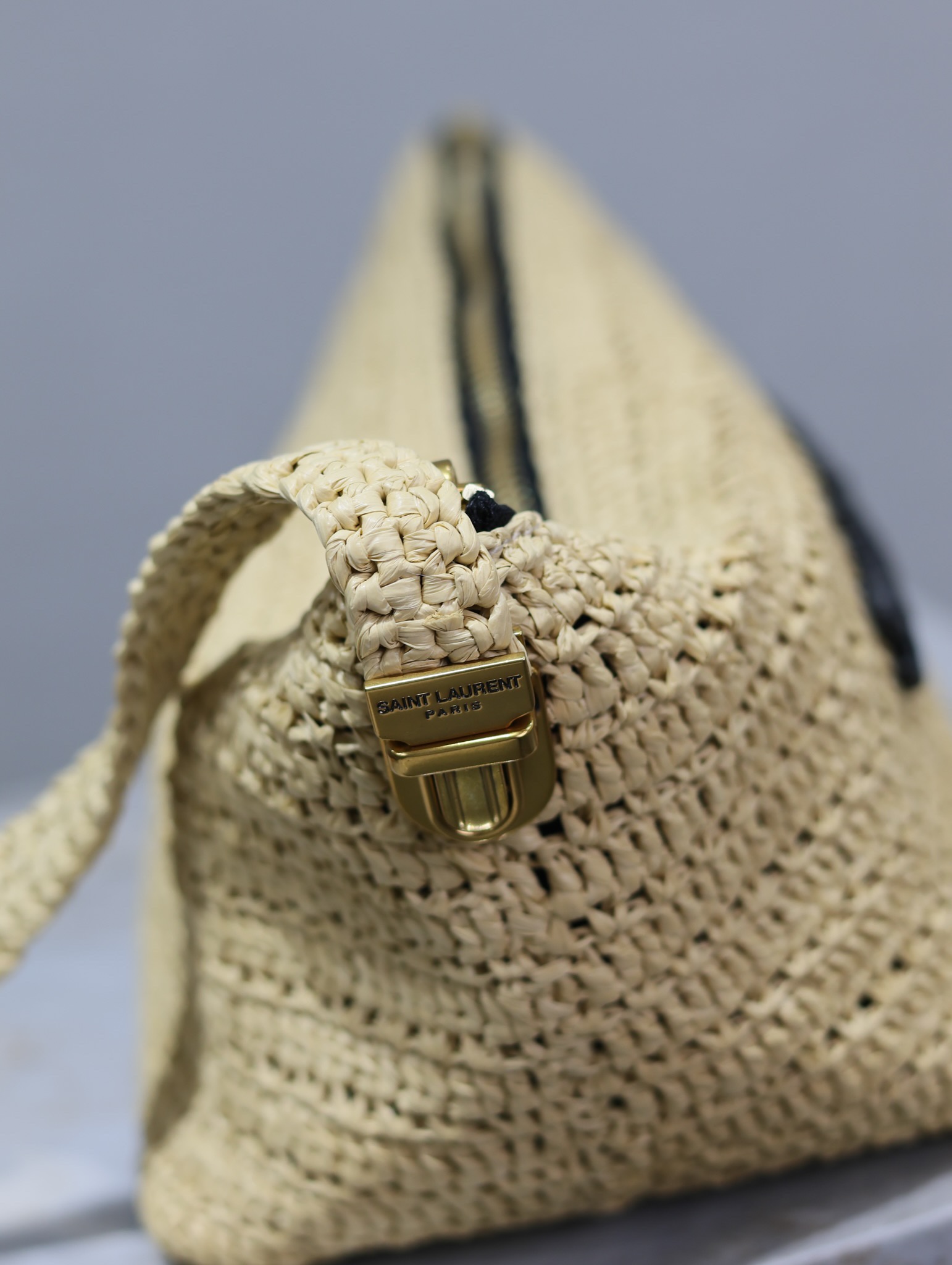Yves Saint Laurent Crossbody bag Raffia woven bag 667490