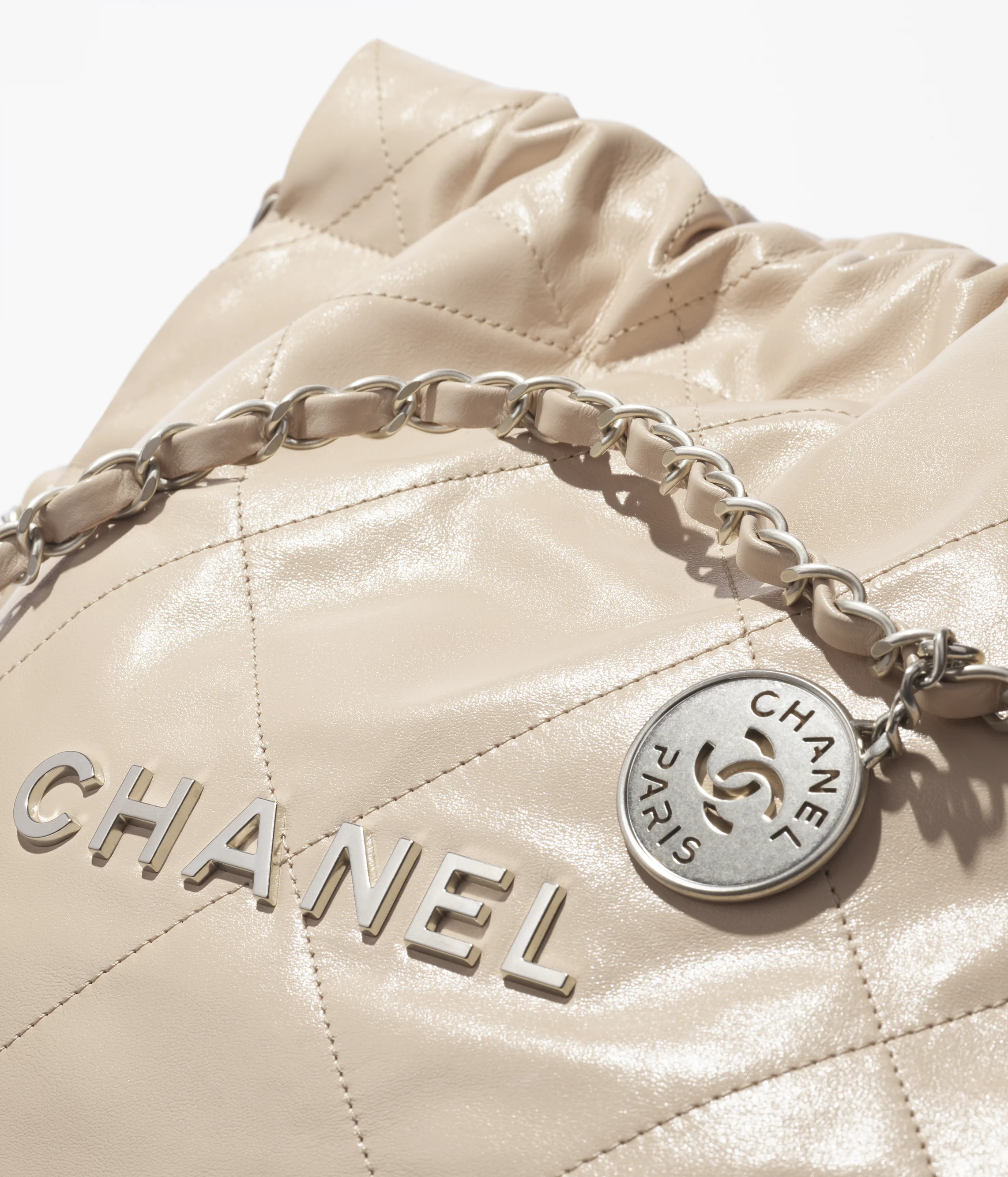 CHANEL 22 Small Handbag Shiny Calfskin & Silver-Tone Metal Beige AS3260-B19057-NADOH