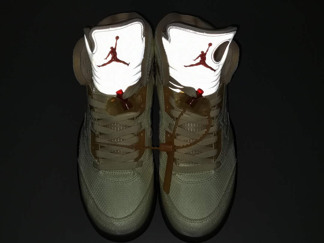 Off-White™ x Air Jordan Retro 5SailCT8480-100