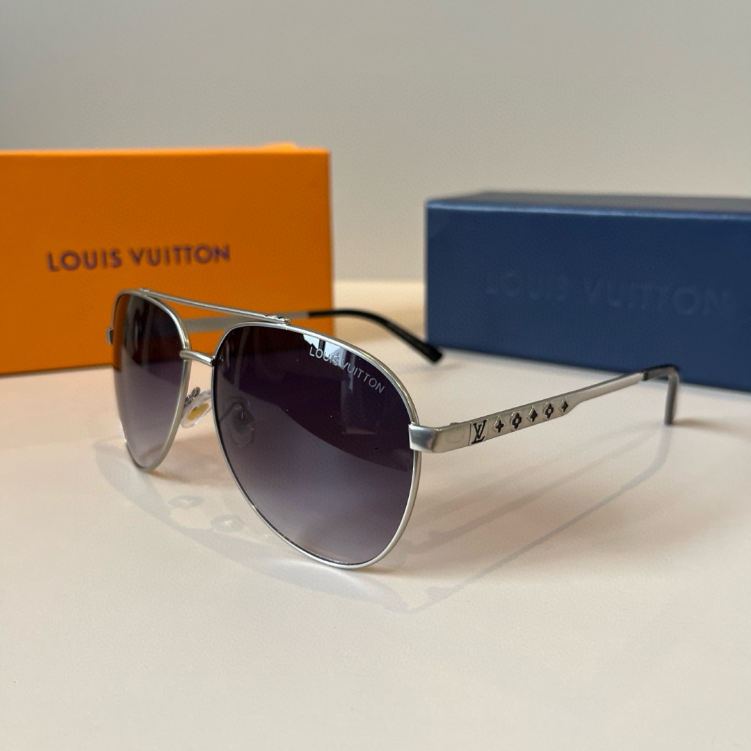 Louis Vuitton Round Frame Sunglasses