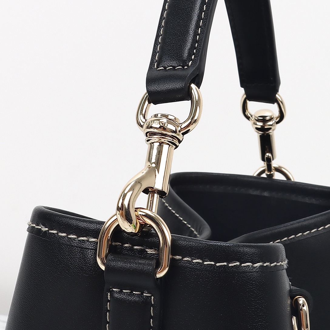Gucci GG Emblem small bucket bag 815118 AAEC2 1000