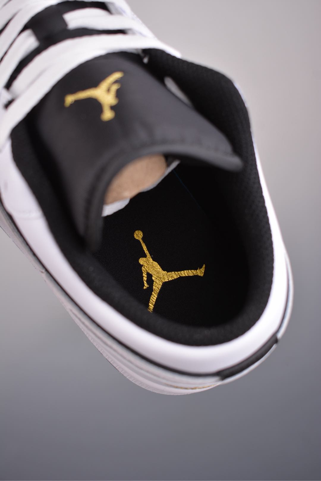 Air Jordan 1 Low AJ1 Reverse Panda  553558-172