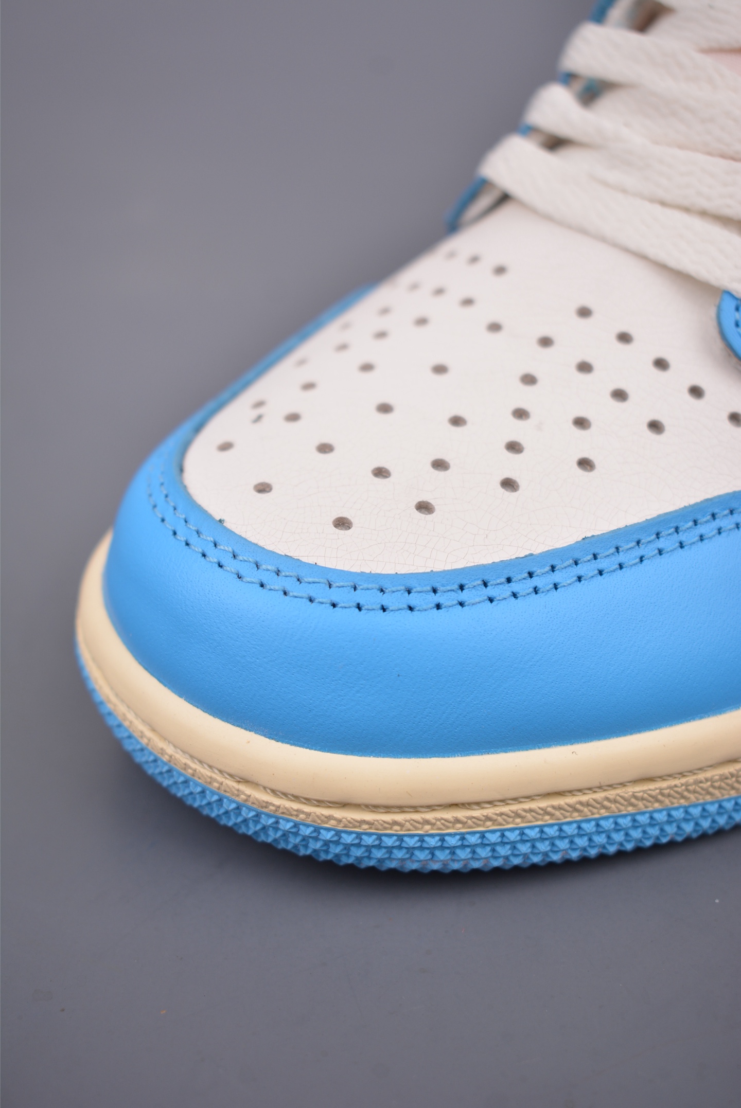 Air Jordan 1 High OG UNC Reimagined Blue and White DZ5485-402