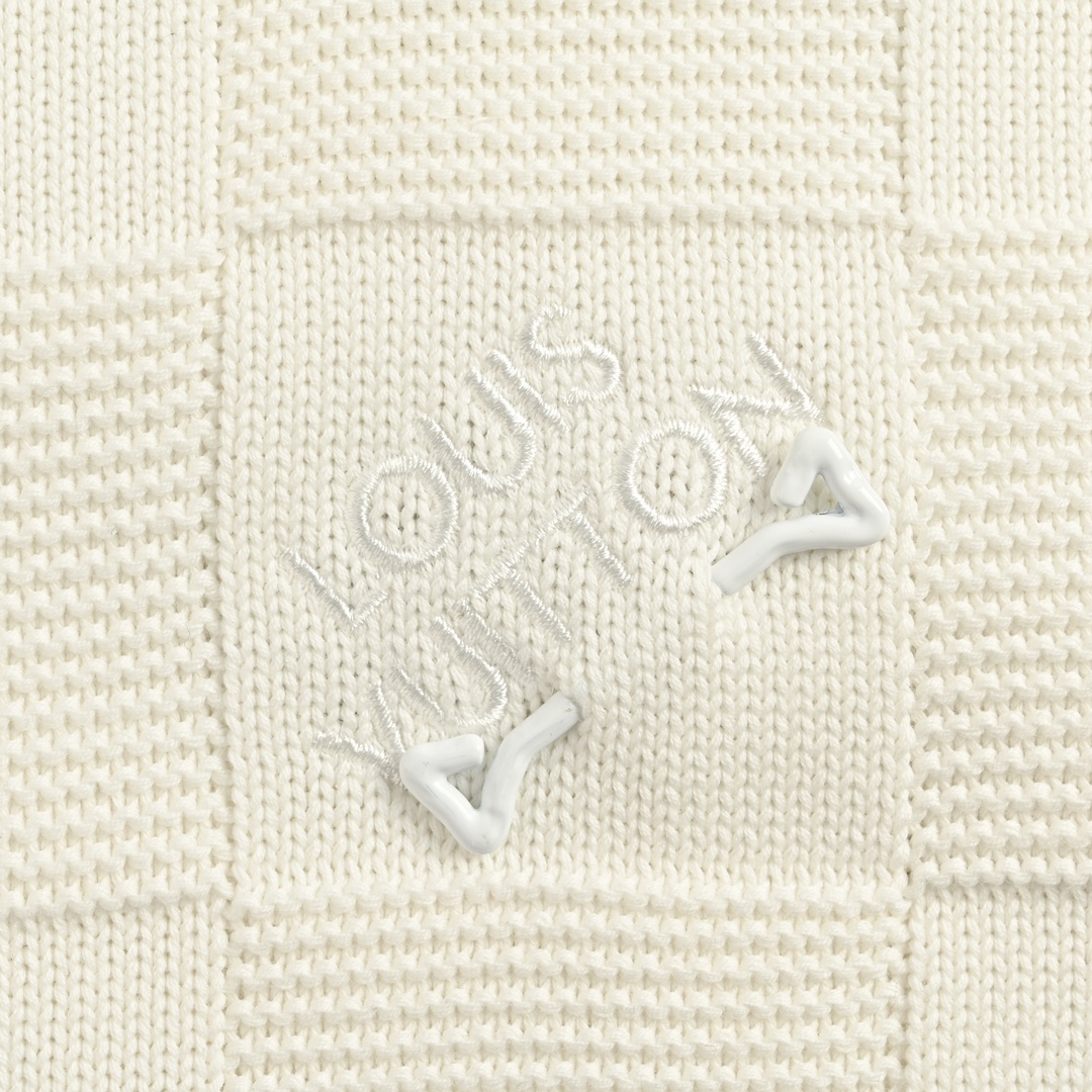 Louis Vuitton 24Fw safety pin checkerboard knit sweater
