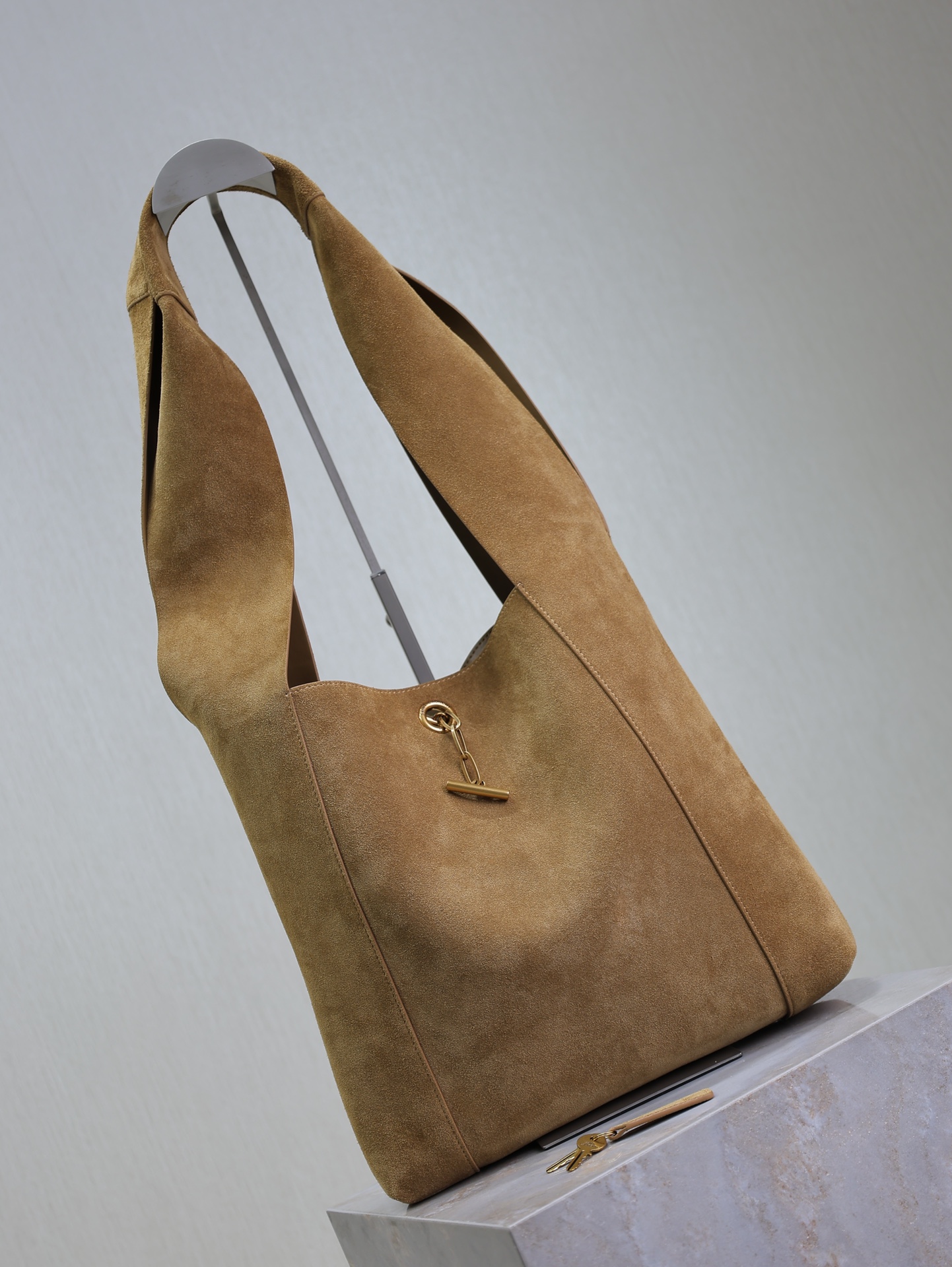 Yves Saint Laurent Hobo Shoulder Bag 773686